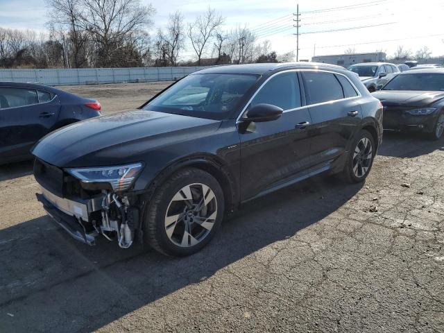 Audi E-tron pre (2021)