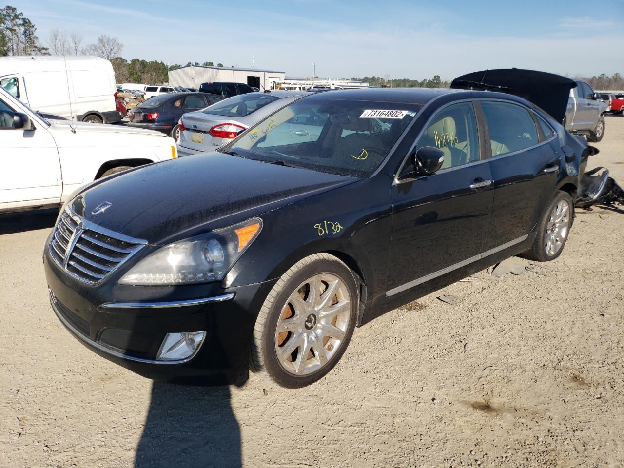 Hyundai Equus sign (2012)