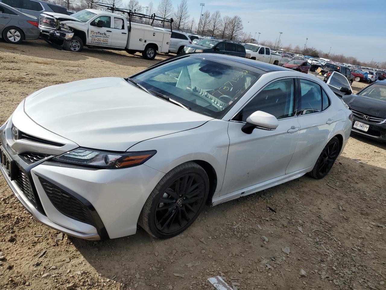 Toyota Camry trd (2022)