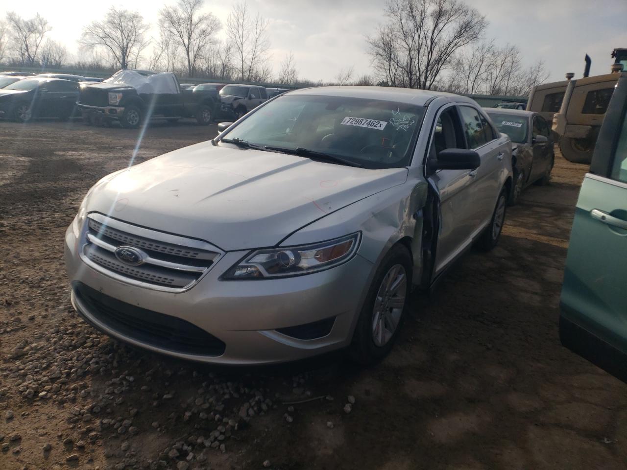 Ford Taurus se (2010)