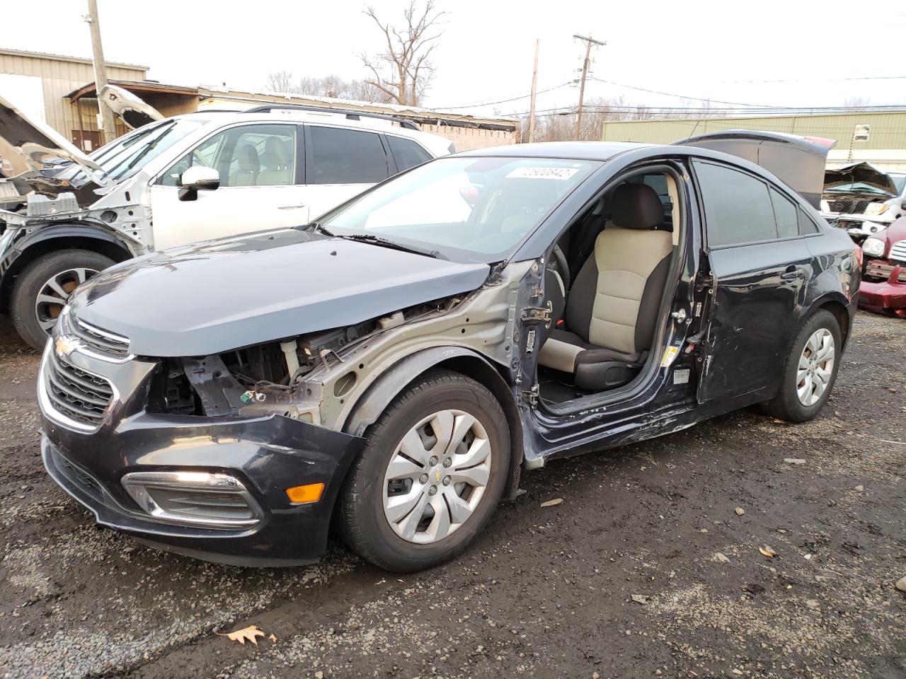 Chevrolet Cruze ls (2015)