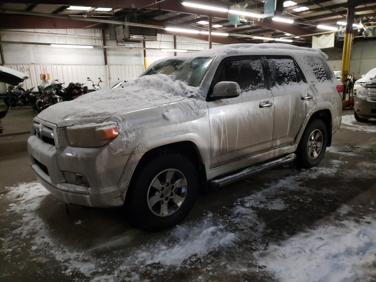 Toyota 4runner sr (2012)