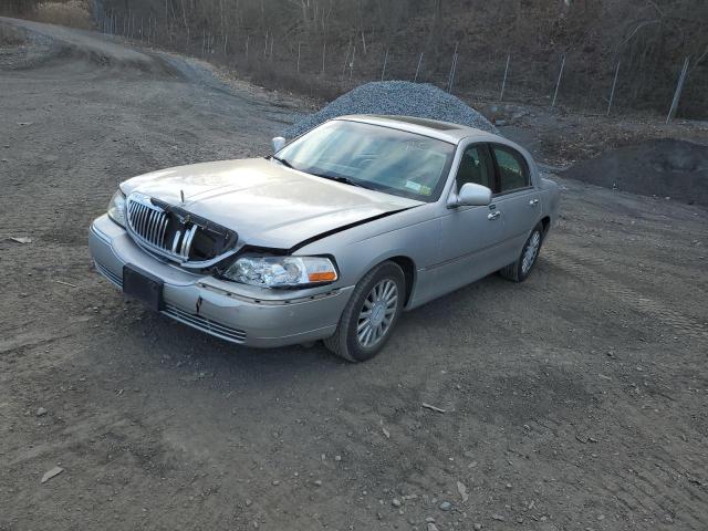 Lincoln Towncar (2005)