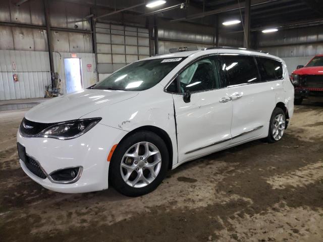 Chrysler Pacifica (2017)