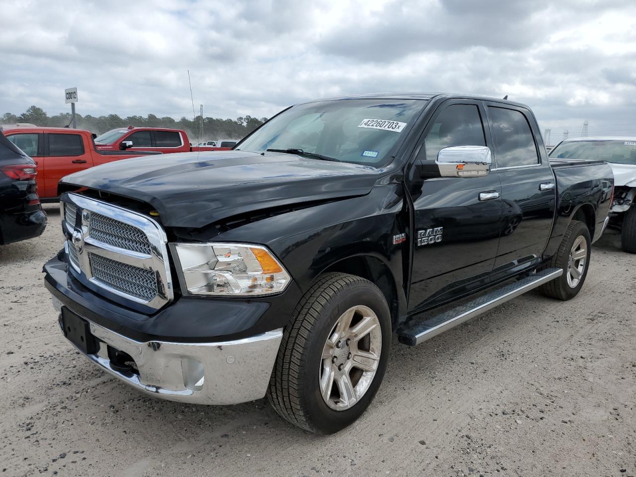 Ram 1500 slt (2017)