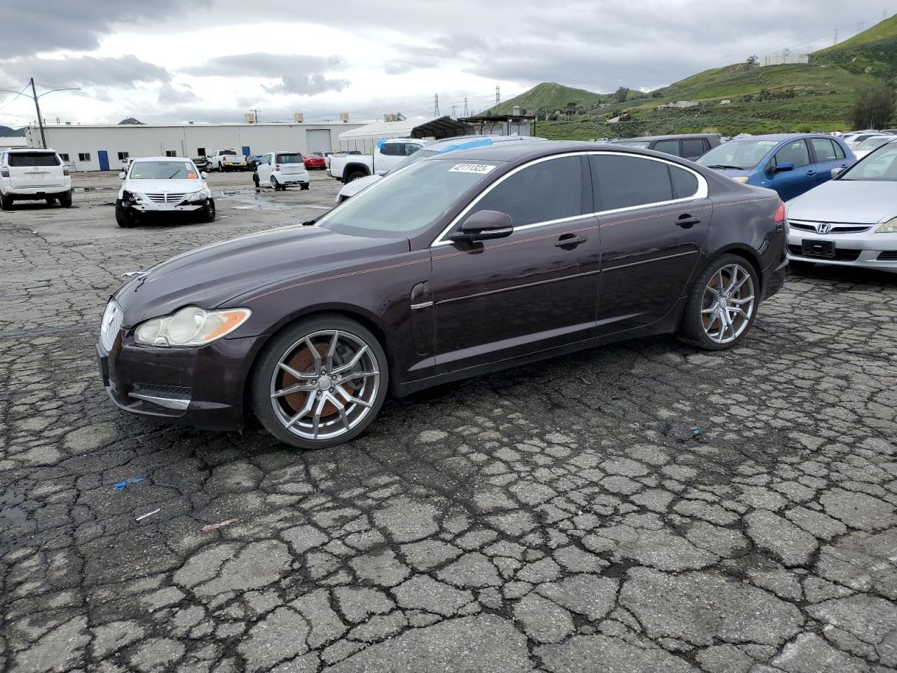 Jaguar Xf superch (2011)