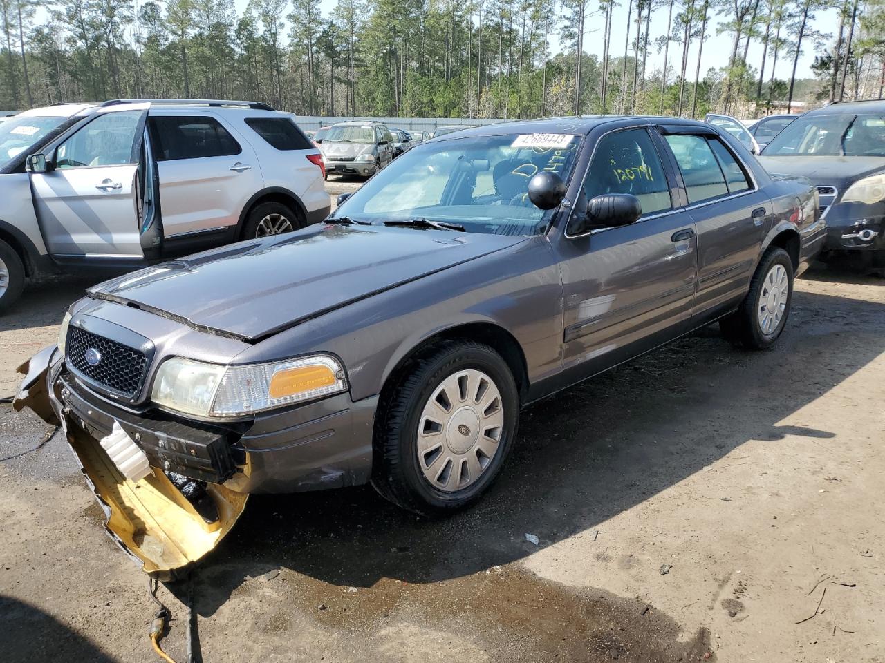 Ford Crown victoria (2011)