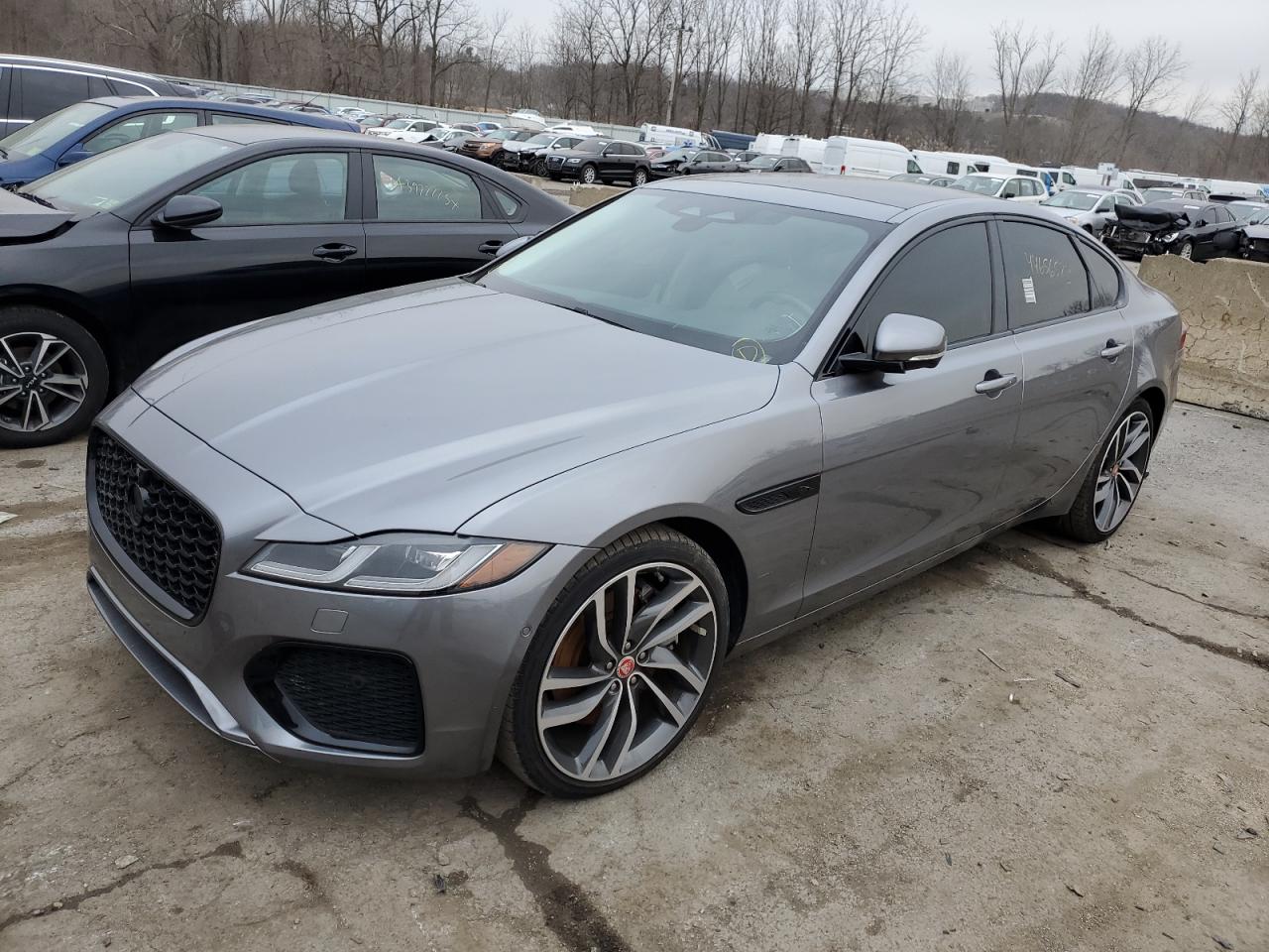 Jaguar Xf se (2021)