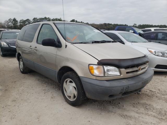 Toyota Sienna (2000)