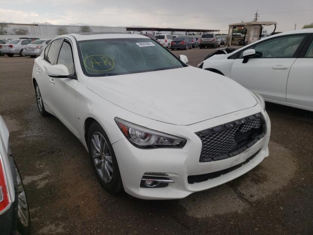 Infiniti Q50 base (2015)