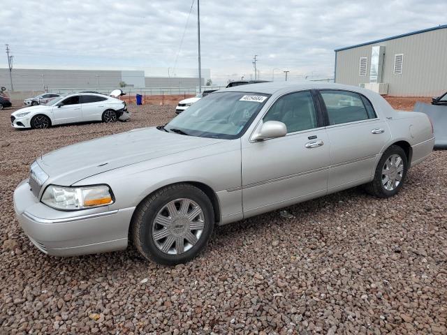 Lincoln Towncar (2005)