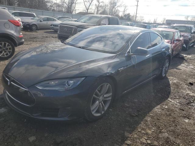 Tesla Model s (2015)