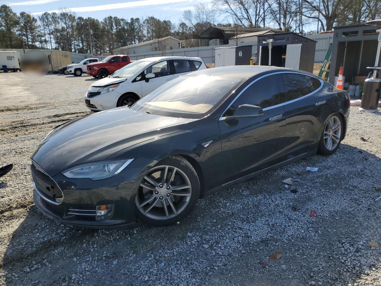 Tesla Model s (2013)