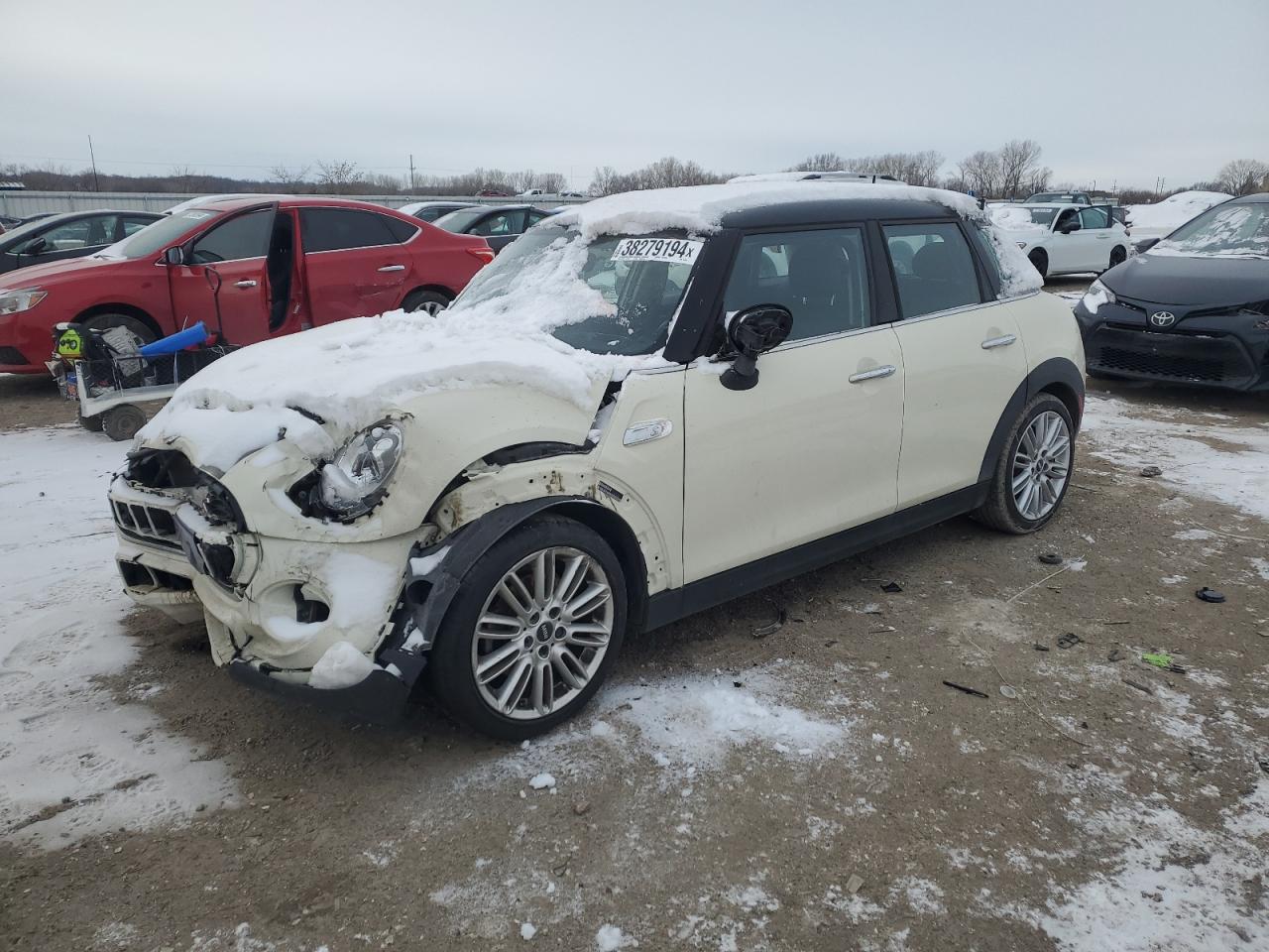 Mini Cooper (2016)