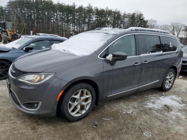 Chrysler Pacifica (2017)