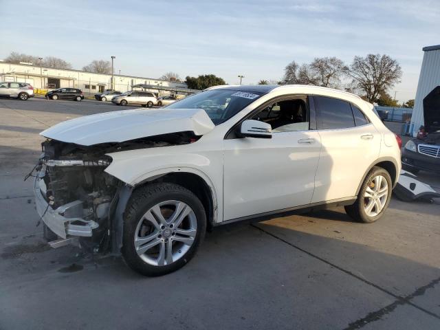 Mercedes-benz Gla-class (2016)
