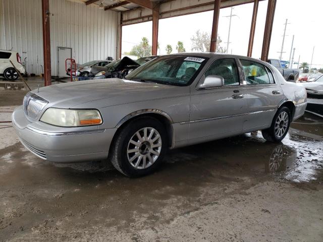Lincoln Towncar (2006)