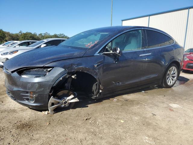 Tesla Model x (2021)