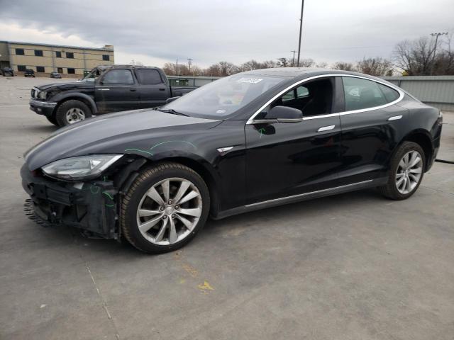 Tesla Model s (2015)