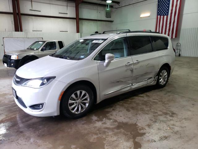 Chrysler Pacifica (2017)