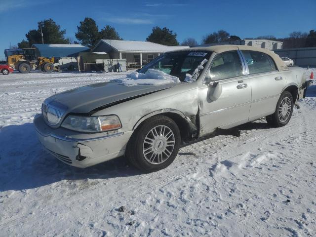 Lincoln Towncar (2006)