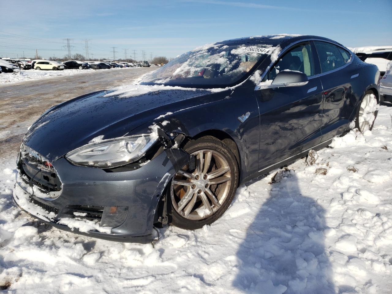 Tesla Model s (2015)