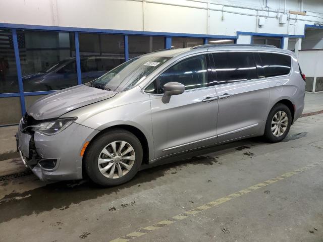 Chrysler Pacifica (2017)