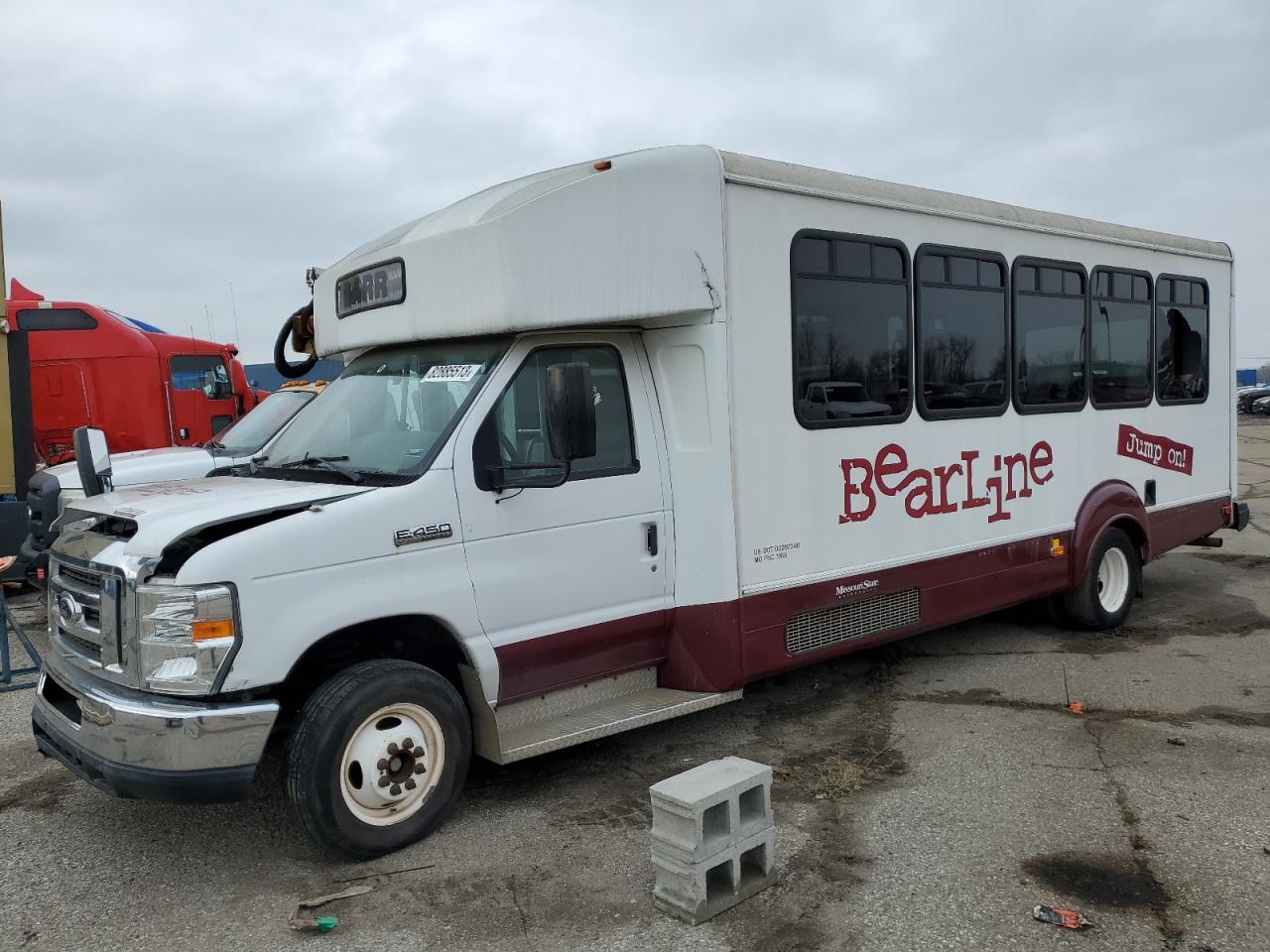 Ford Econoline (2015)