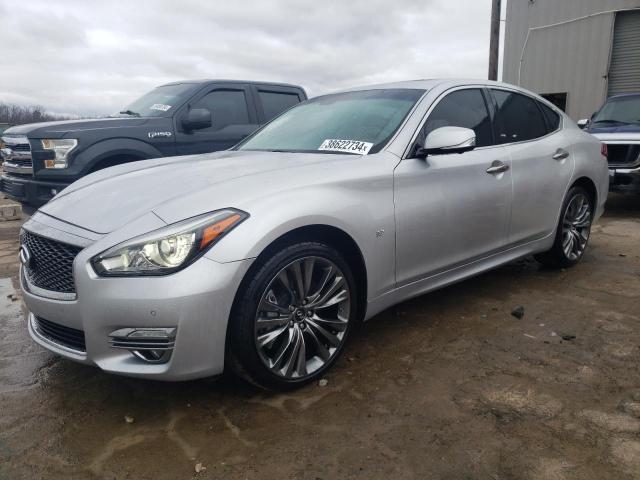 Infiniti Q70 (2016)