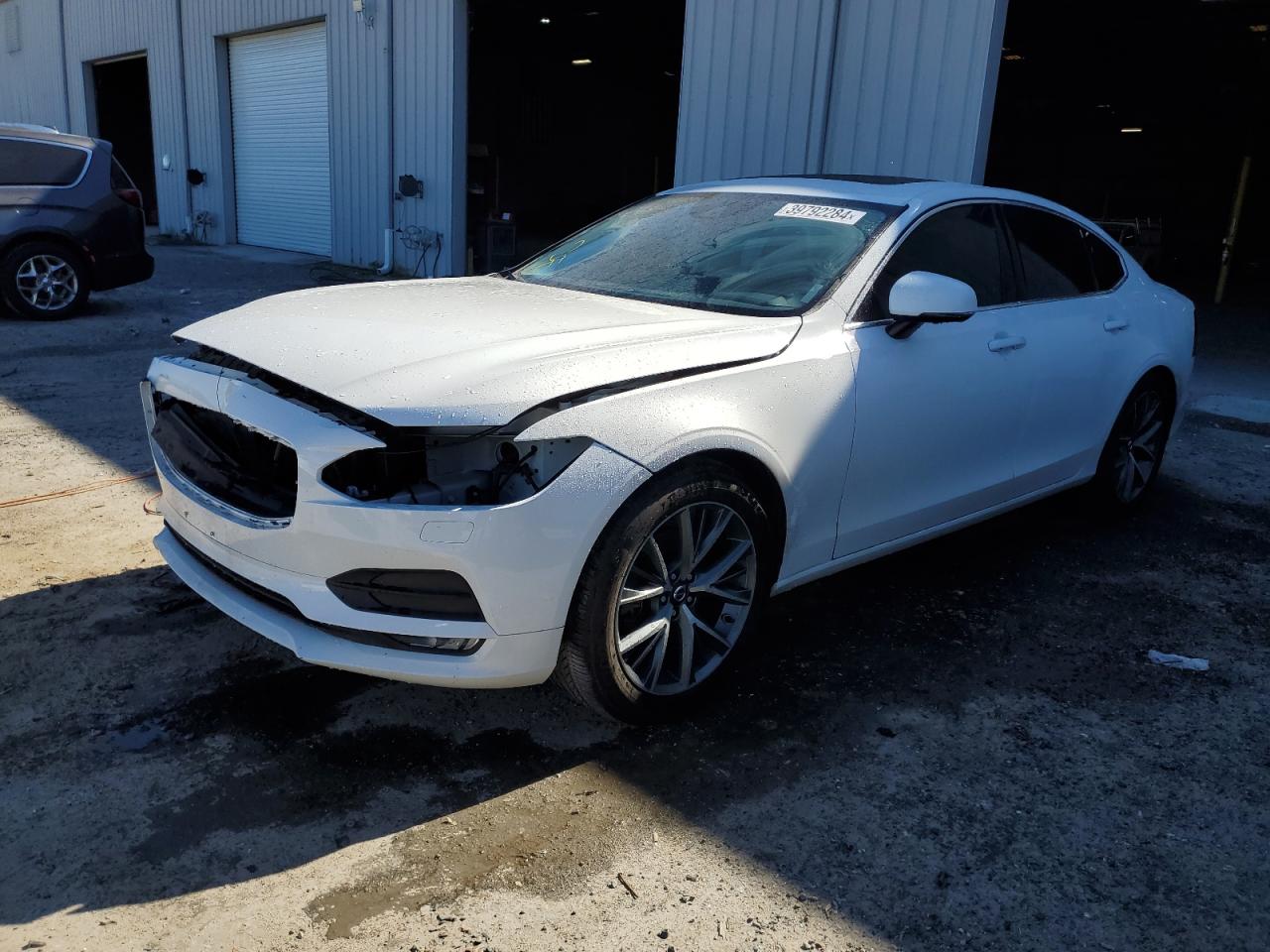 Volvo S90 (2017)