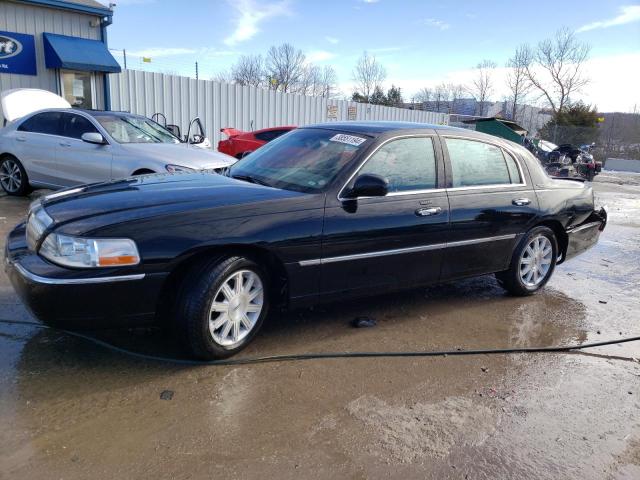 Lincoln Towncar (2010)