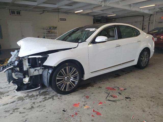 Kia Cadenza (2015)