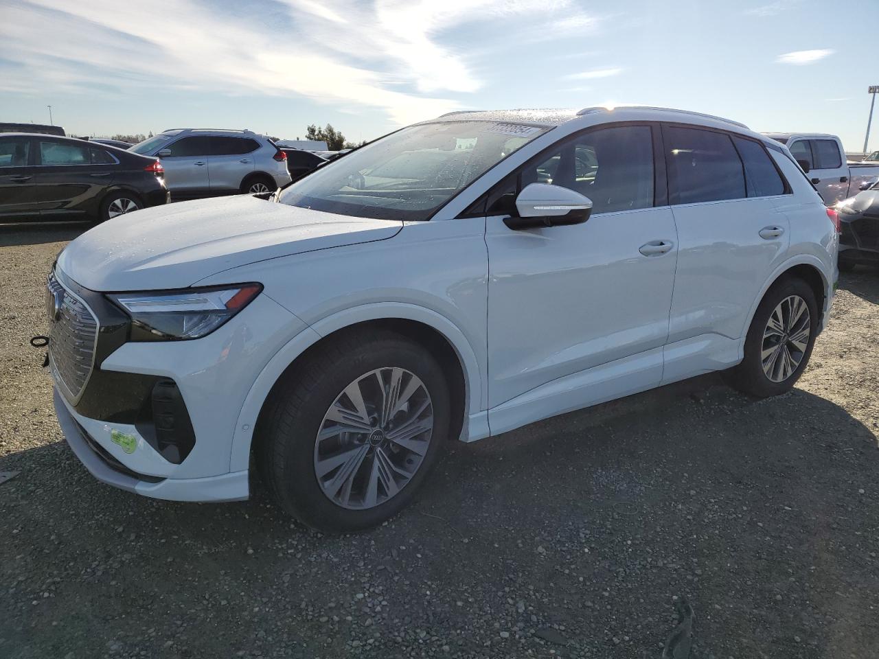 Audi Q4 e-tron (2023)