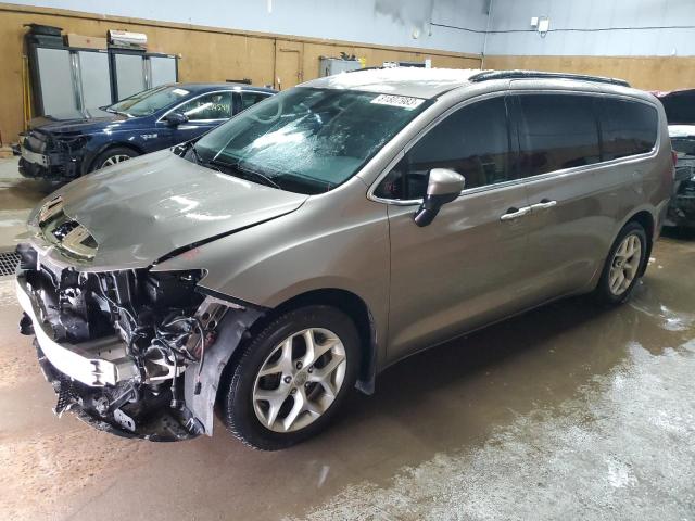 Chrysler Pacifica (2017)