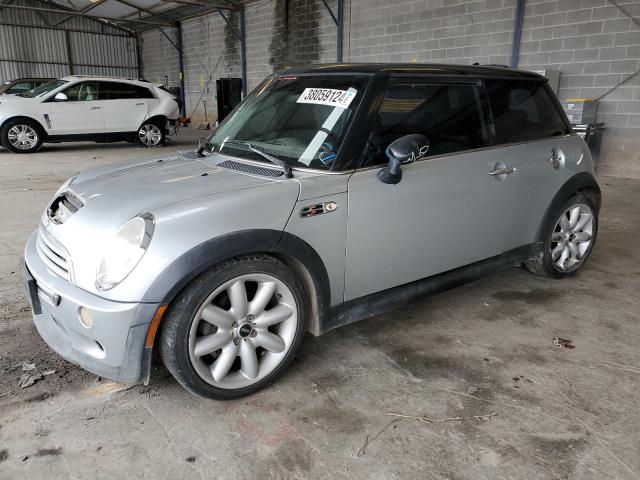 Mini Cooper (2004)