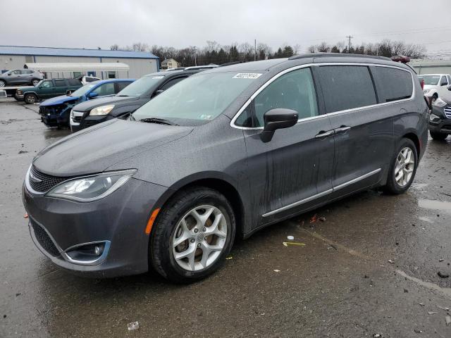 Chrysler Pacifica (2017)