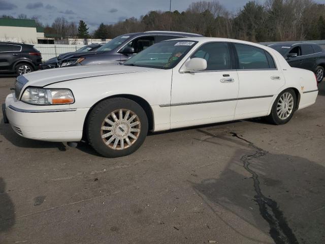 Lincoln Towncar (2003)