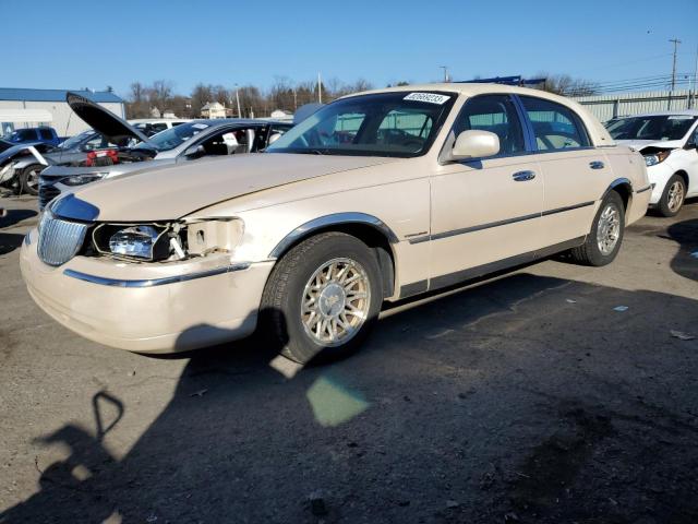 Lincoln Towncar (1998)