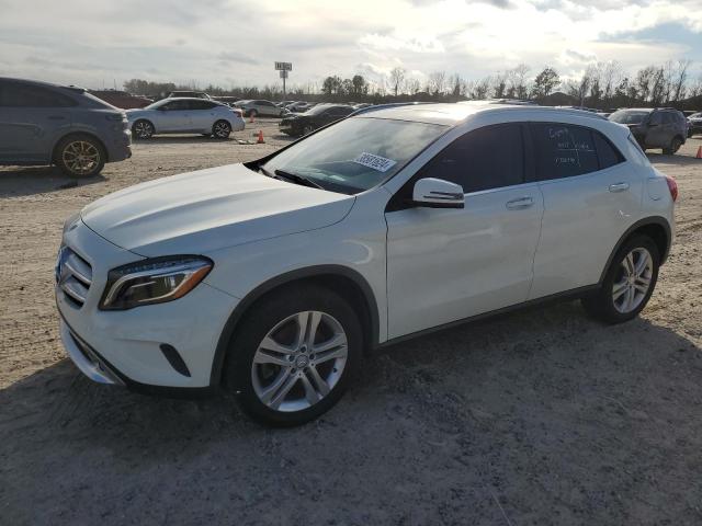Mercedes-benz Gla-class (2016)