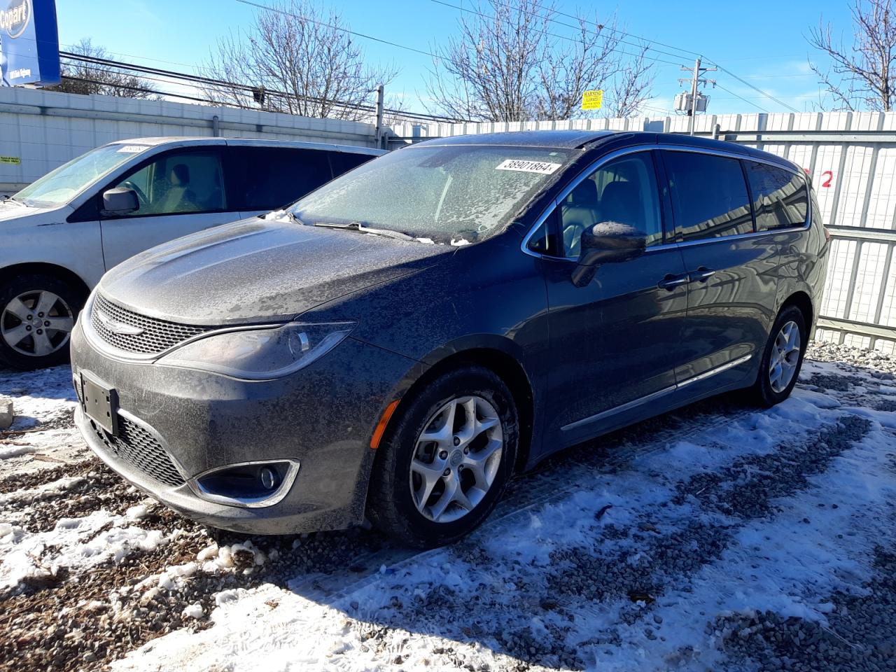 Chrysler Pacifica (2017)