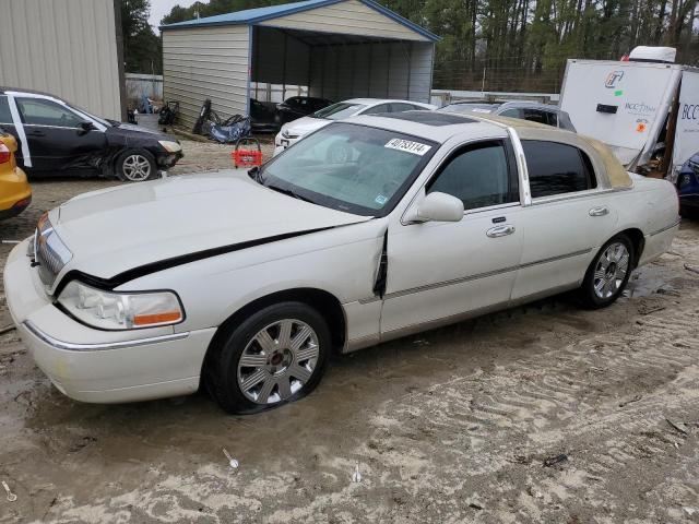 Lincoln Towncar (2004)