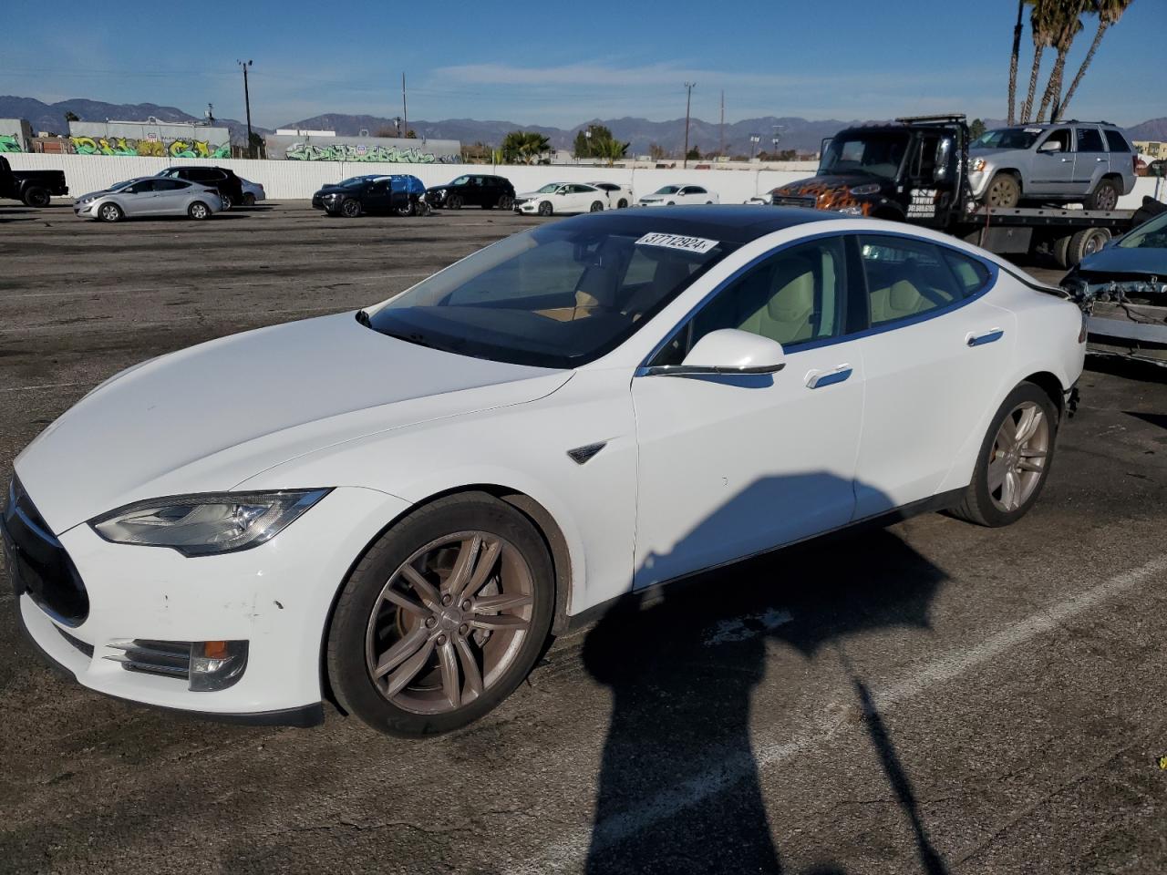 Tesla Model s (2013)
