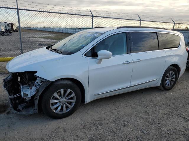Chrysler Pacifica (2017)