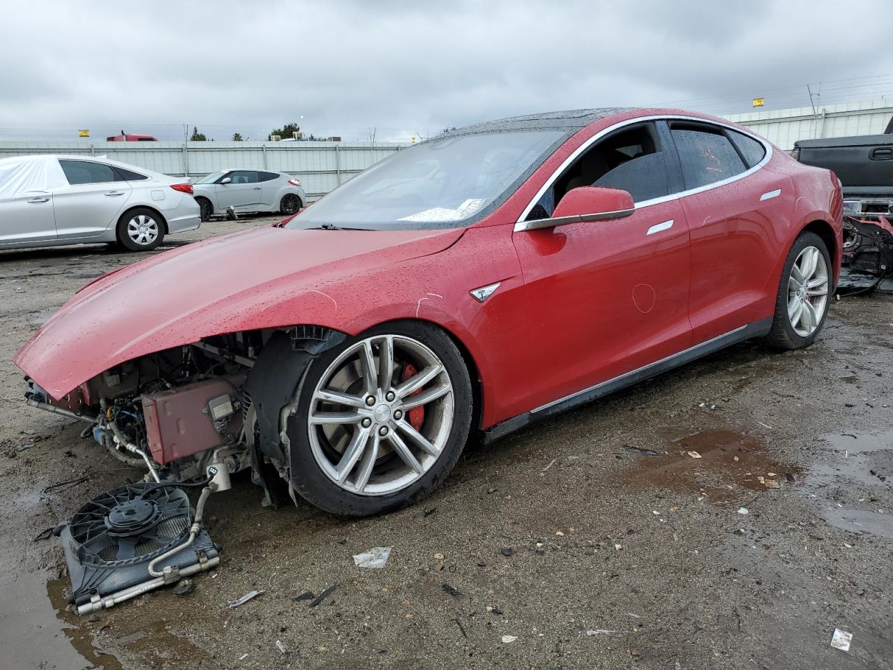 Tesla Model s (2015)