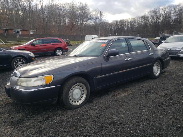 Lincoln Towncar (2000)
