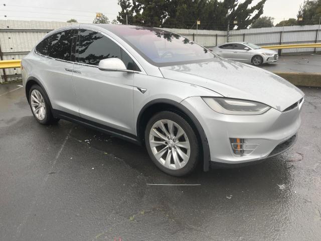 Tesla Model x (2017)