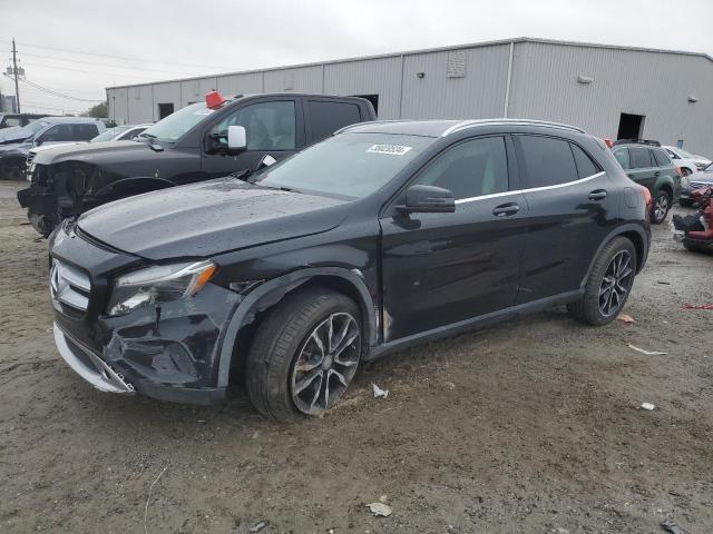Mercedes-benz Gla-class (2015)