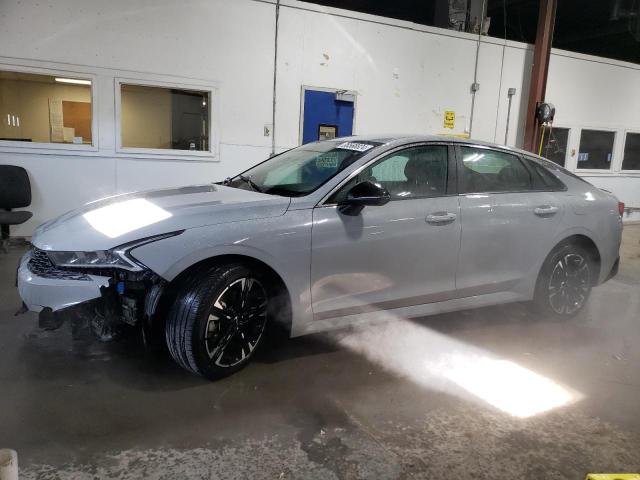 Kia K5 (2023)