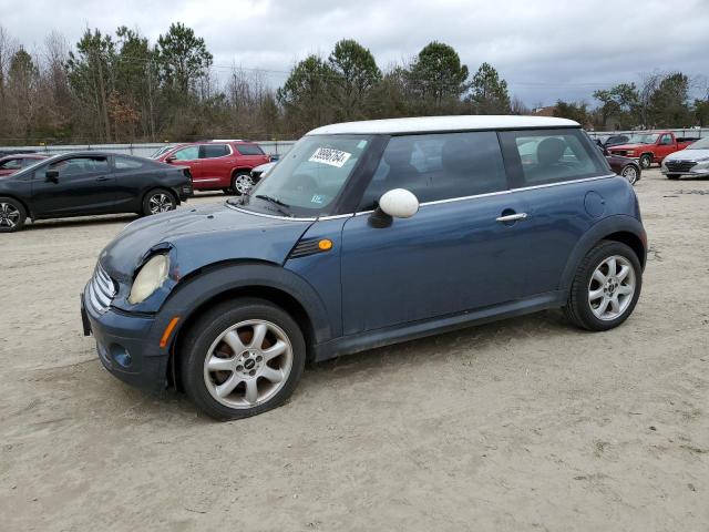 Mini Cooper (2010)