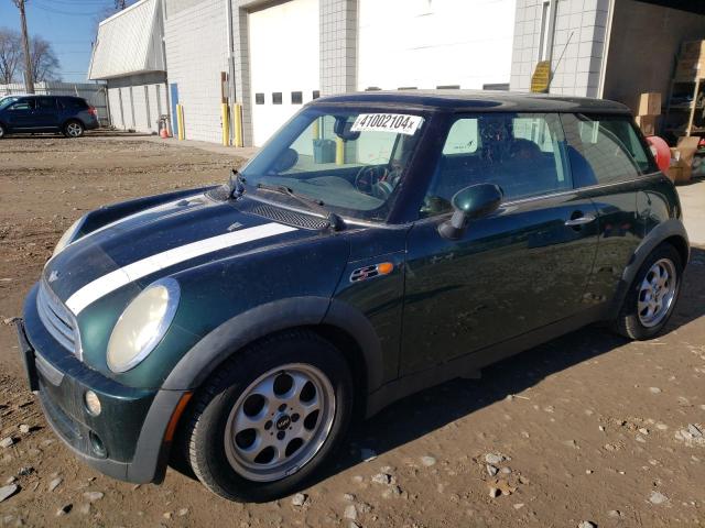 Mini Cooper (2005)